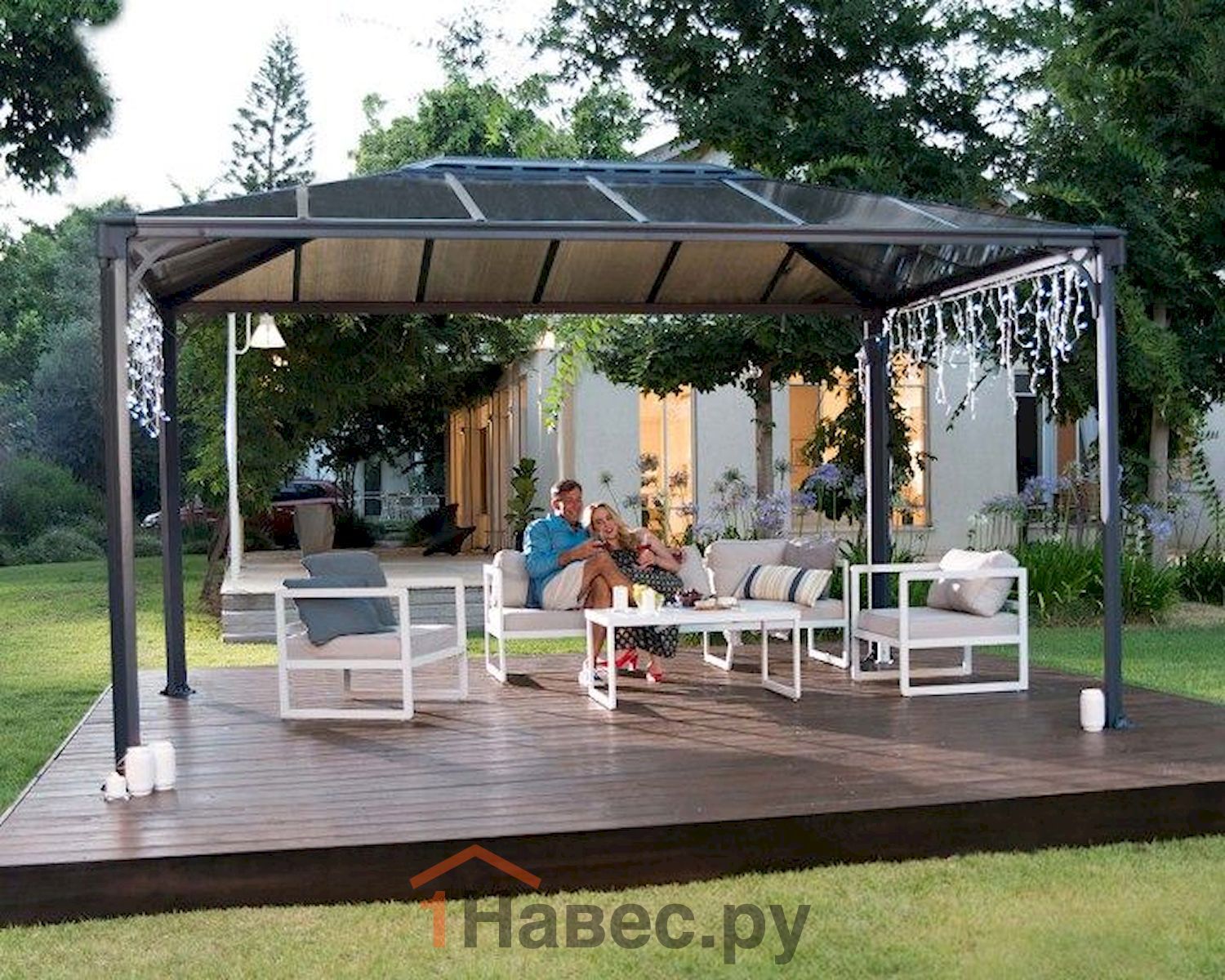 Расширенная садовая беседка из поликарбоната